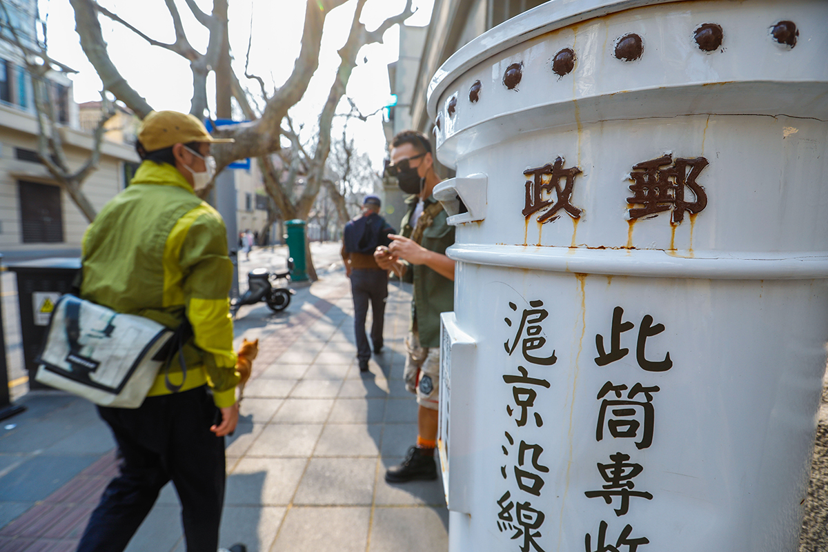 上海惊现操字路面，网红打卡新地标横空出世