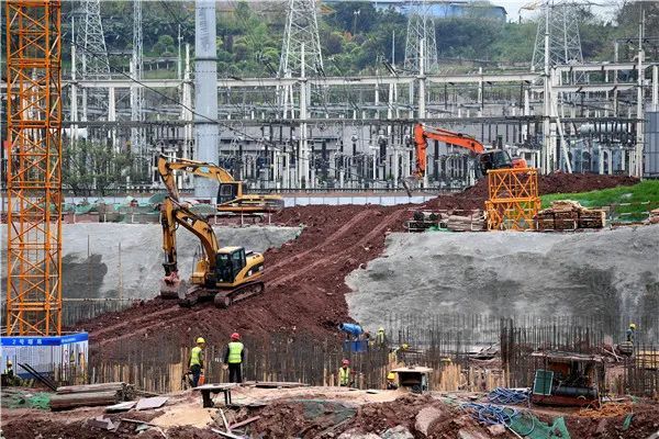 重庆城市建设新动向，集中攻坚久供未建与久建未完项目，展现决心与策略