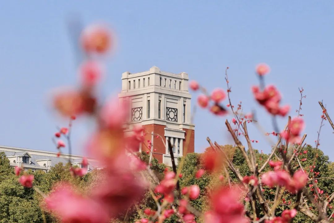 华东政法大学，江河之美与校园风景如画印象记