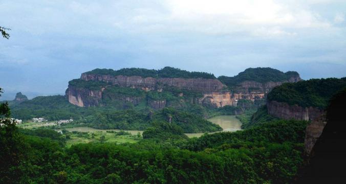 韶关三大景区免费畅游，丹霞山、云门山与梅关古道大放异彩！