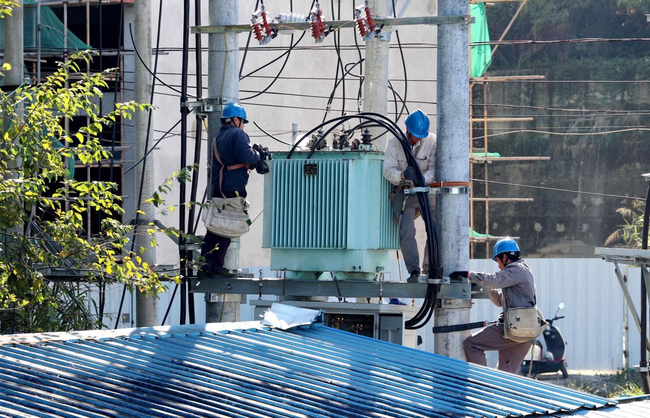 福建永定，冬季稳电保障，变压器透析行动启动